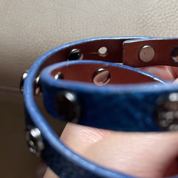 Tory Burch Double Wrap Logo Studded Bracelet Navy - Excellent Condition! - Picture 3 of 10